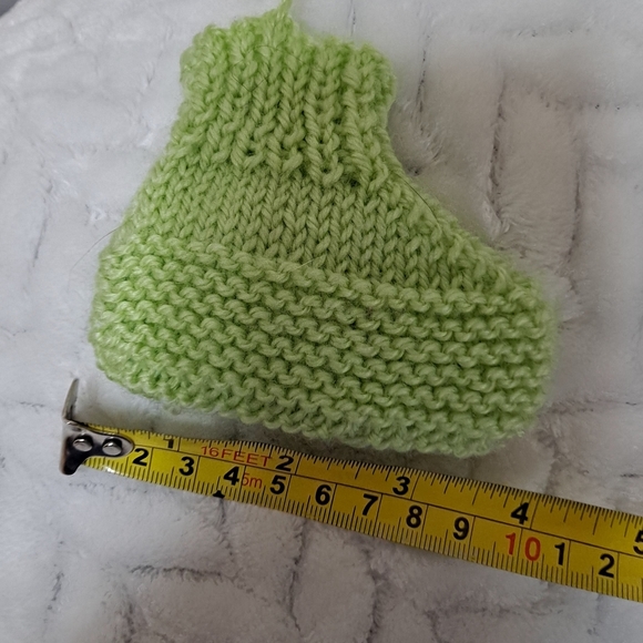 Handmade Baby Sweater and Booties🤍 - Picture 8 of 9